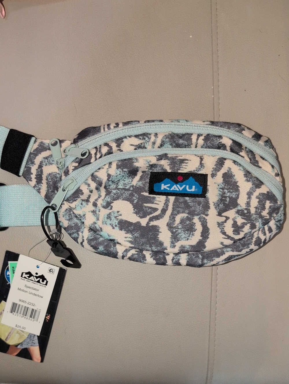 Kavu Safari Print Mint and Gray Waist Pack - NWT